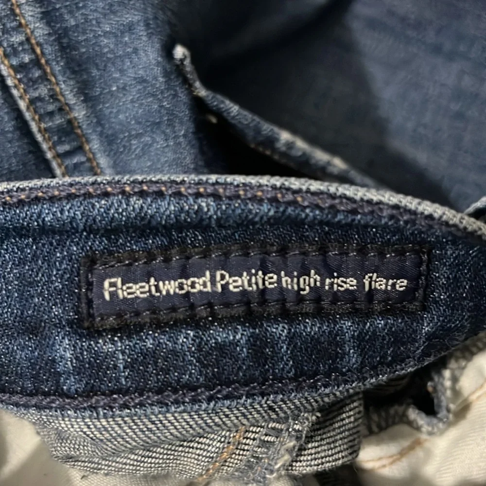 Citizens of Humanity Fleetwood Petite High Rise Flare Jeans Size 32 - Picture 9 of 13